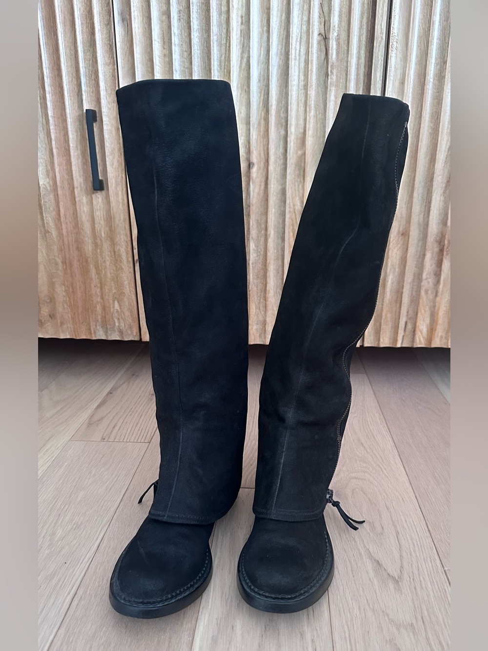 MIU MIU boots 7.5/37.5